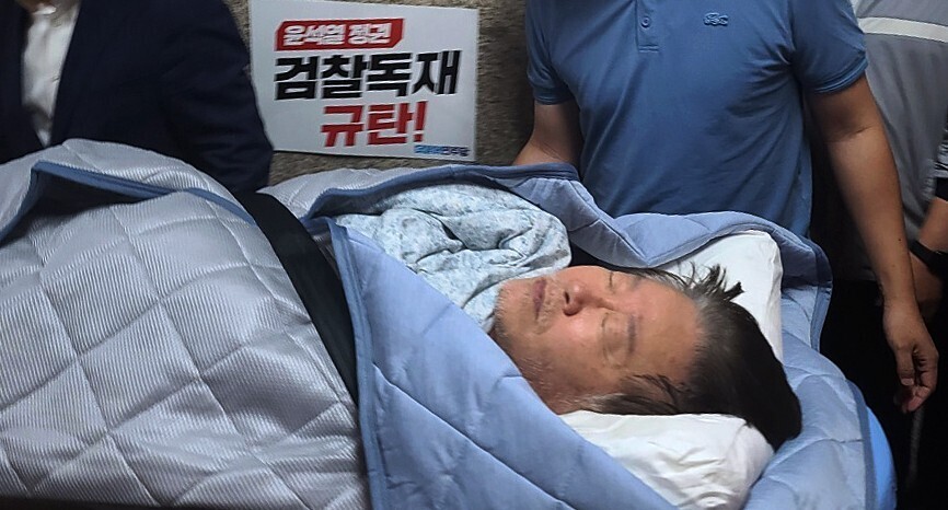 (3rd LD) Opposition leader to continue hunger strike at&nbsp;hospital