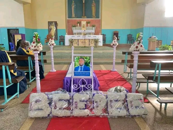 Singer BeePee Eulogized during a Requiem&nbsp;Mass