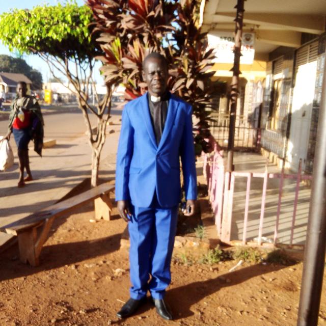 Christians urged to adopt a faithful life and shun narrow&nbsp;mindset.